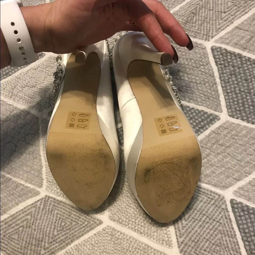 Heels - Picture 6 of 6